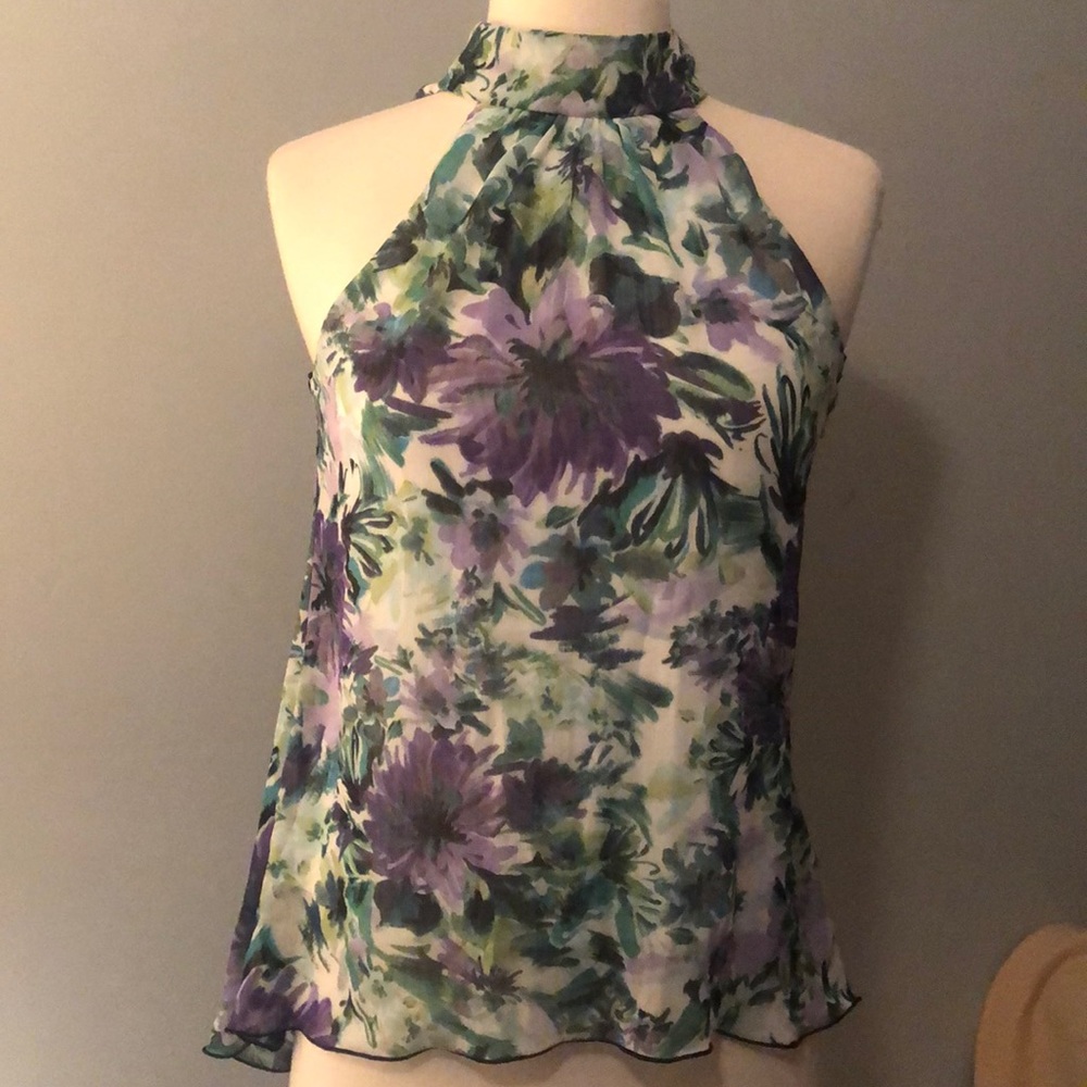 High kneck dress blouse with key hole back